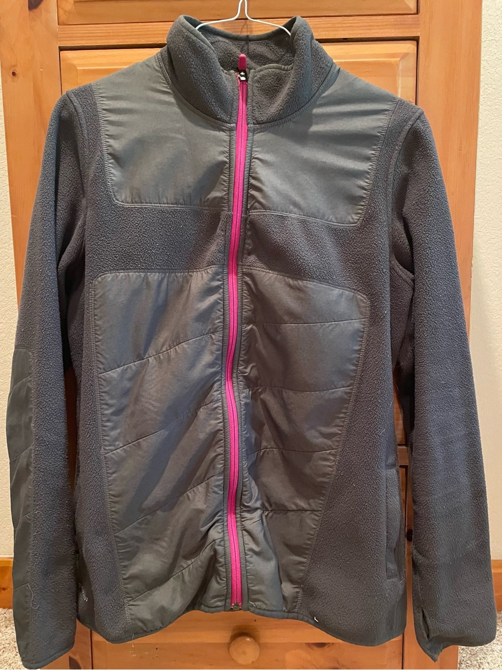 Nike Gray Puffer-Fleece Jacket with Pink Zip